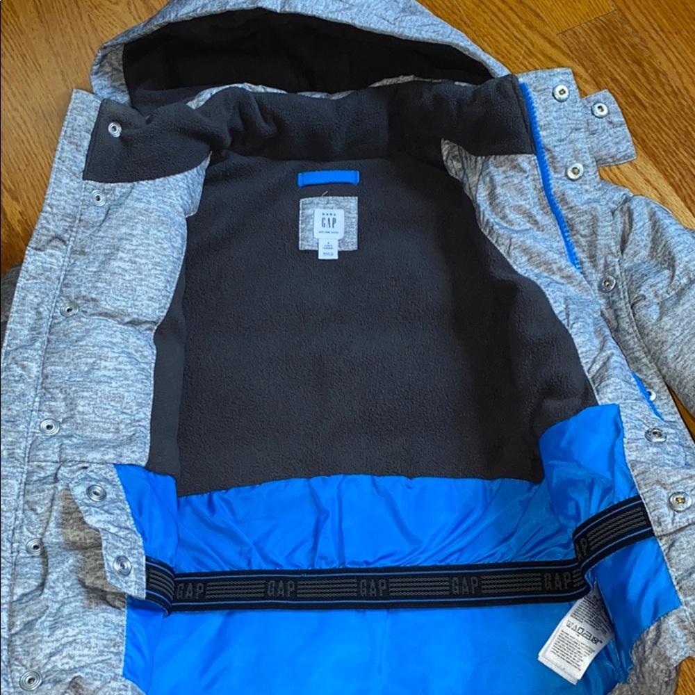 Gap toddler puffer warm coat - Picture 2 of 3